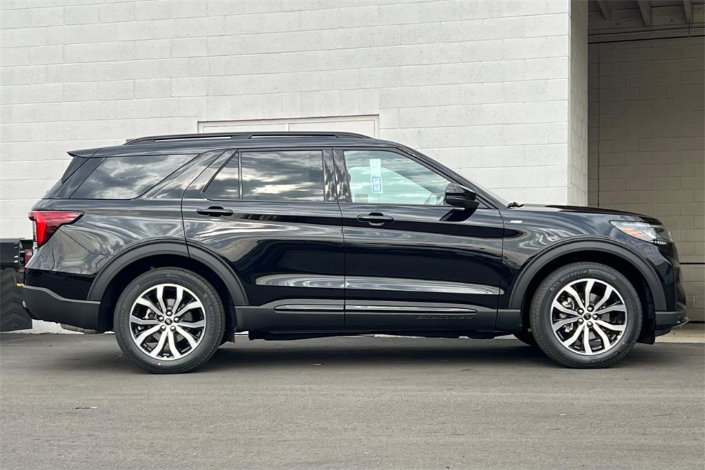 new 2025 Ford Explorer car, priced at $54,105