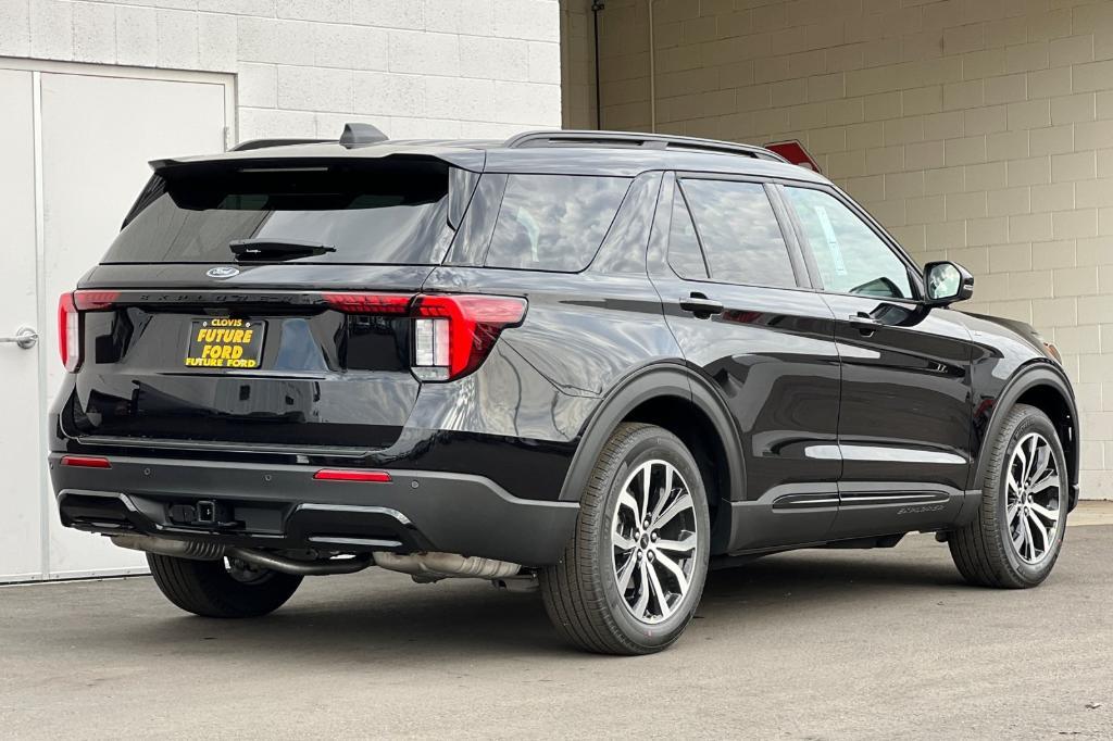 new 2025 Ford Explorer car, priced at $53,105