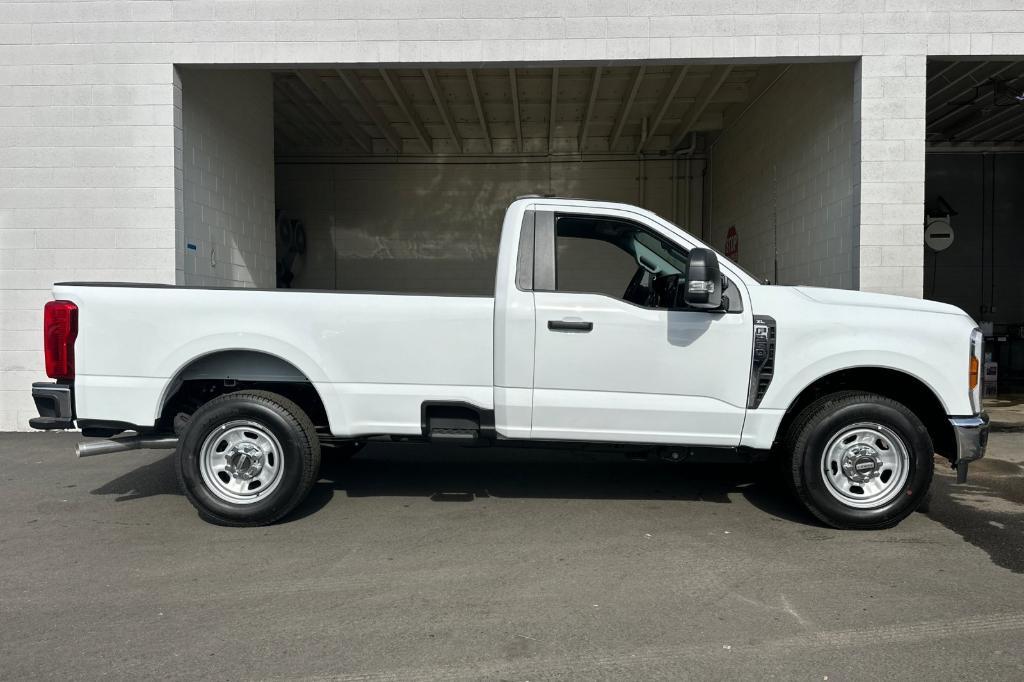 new 2024 Ford F-350 car, priced at $53,910