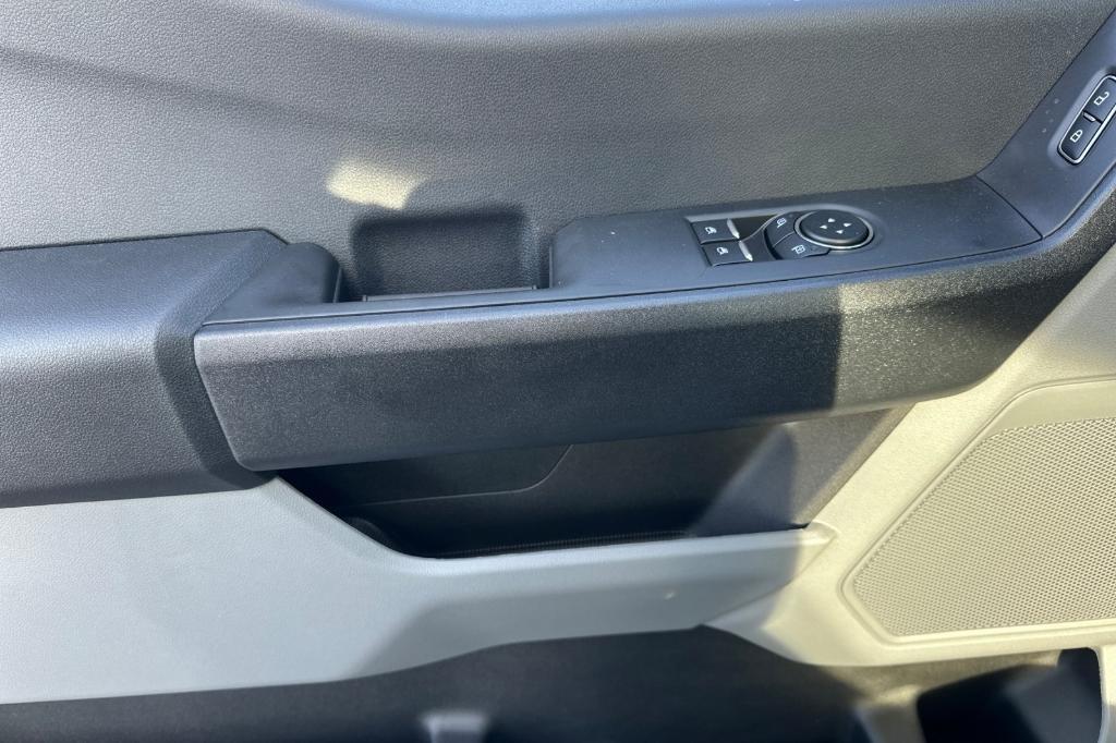 new 2024 Ford F-350 car, priced at $43,072