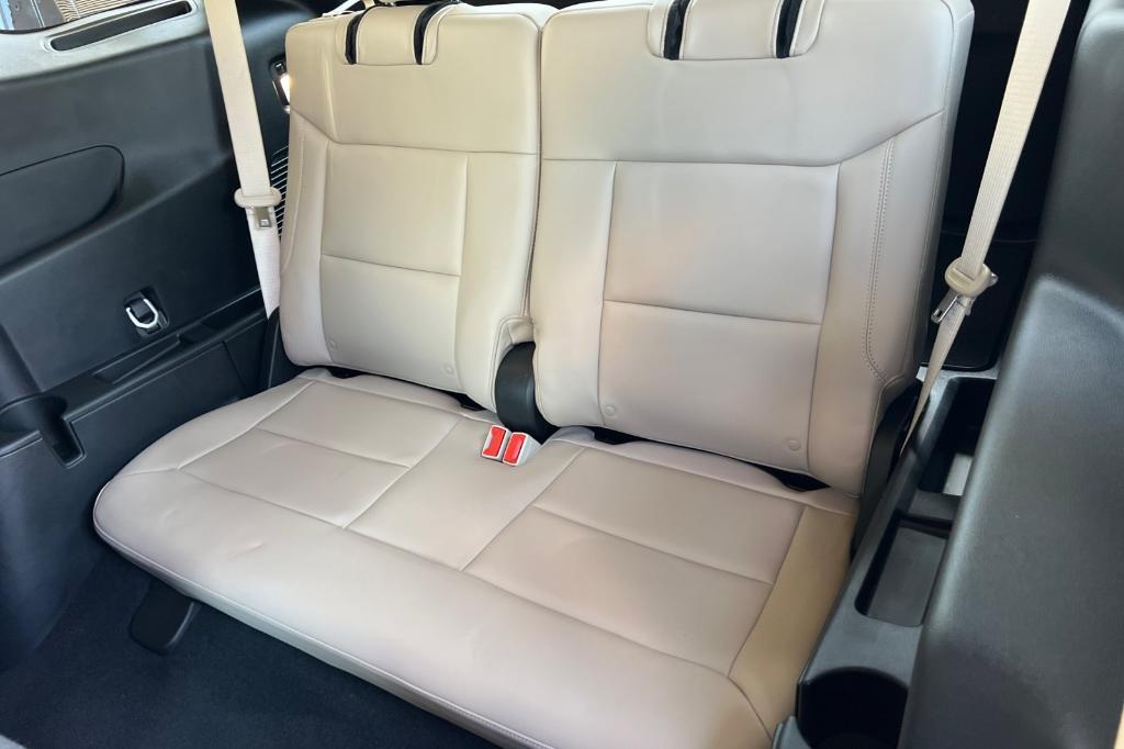 used 2024 Ford Explorer car, priced at $39,925