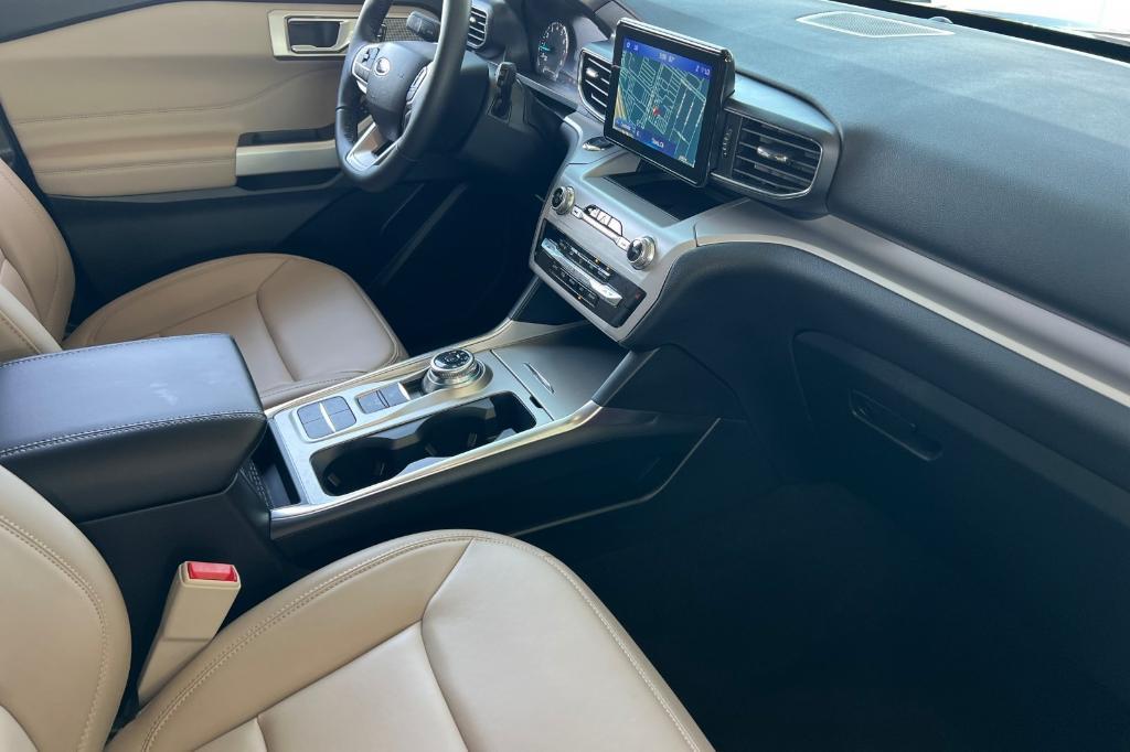 used 2024 Ford Explorer car, priced at $39,925