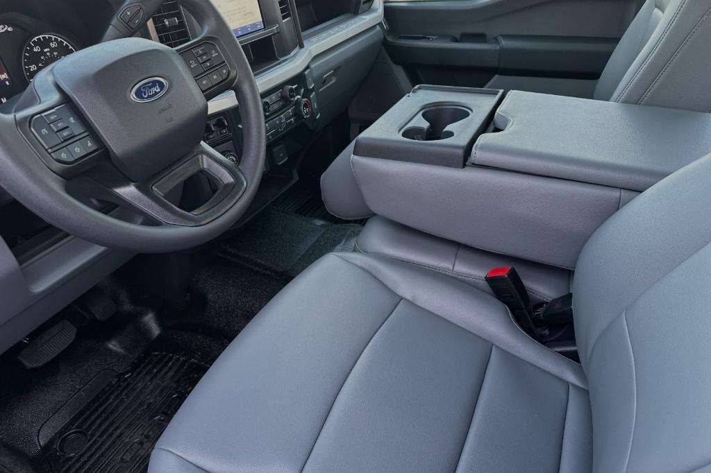 new 2024 Ford F-350 car, priced at $58,605