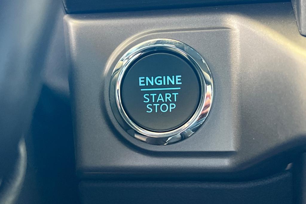 new 2025 Ford F-150 car, priced at $69,560