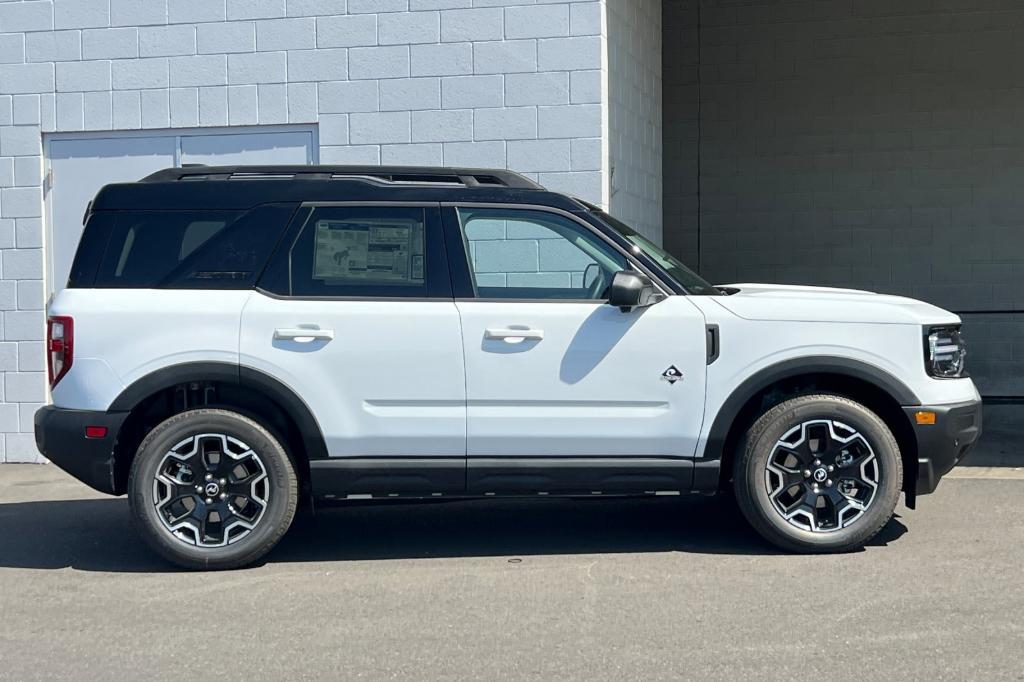new 2025 Ford Bronco Sport car, priced at $46,680