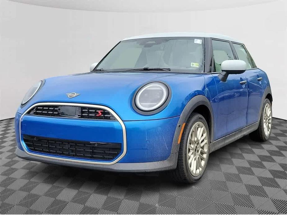 new 2025 MINI Hardtop car, priced at $39,430