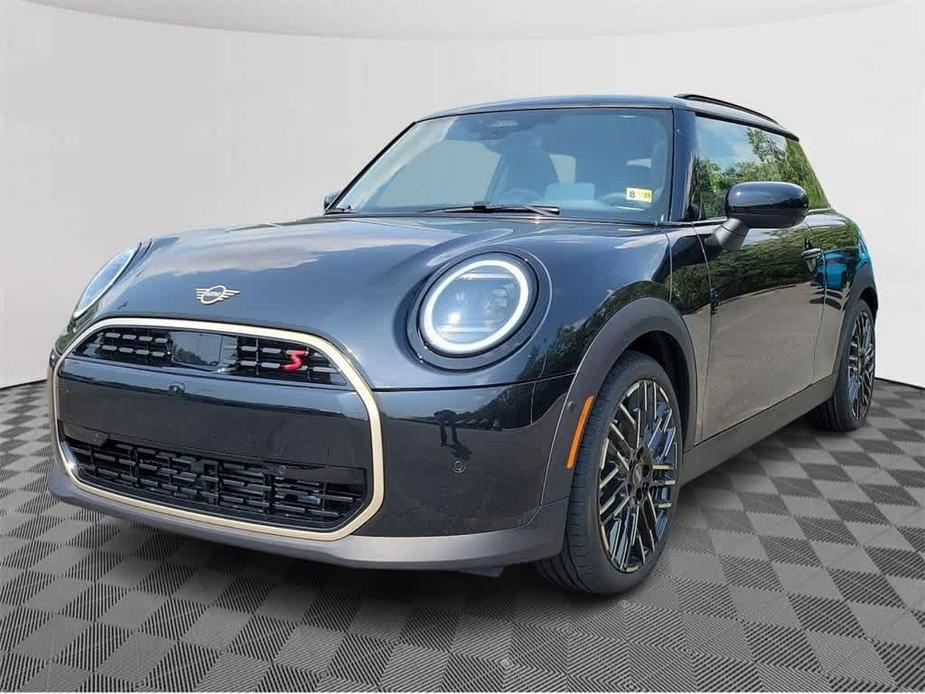 new 2025 MINI Hardtop car, priced at $38,545