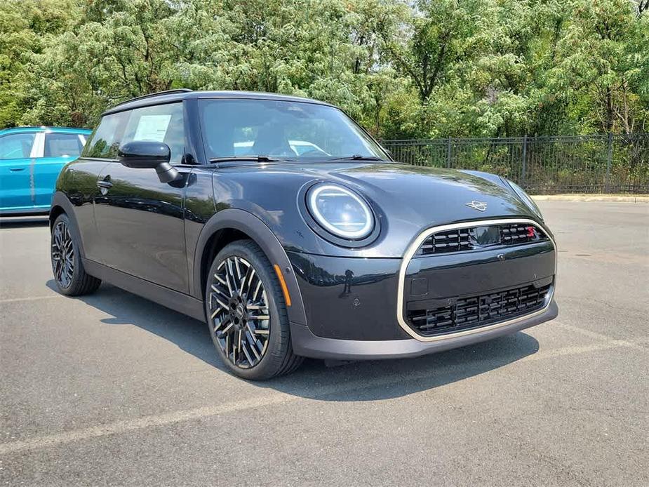 new 2025 MINI Hardtop car, priced at $38,545