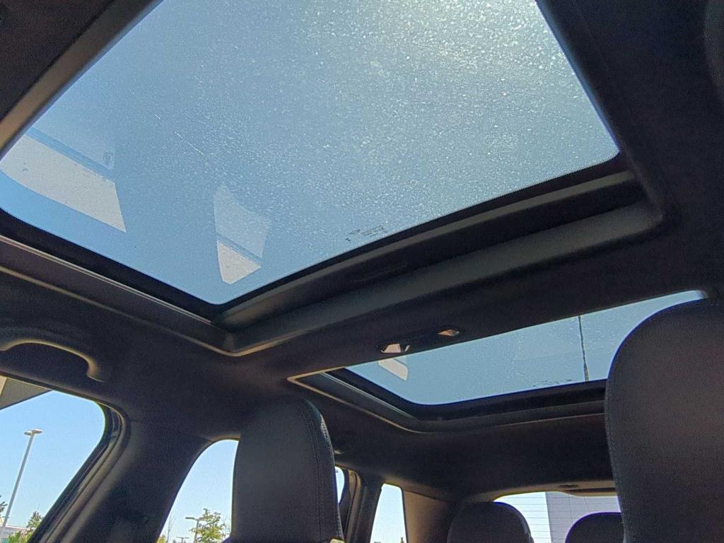 new 2025 MINI Hardtop car, priced at $37,125