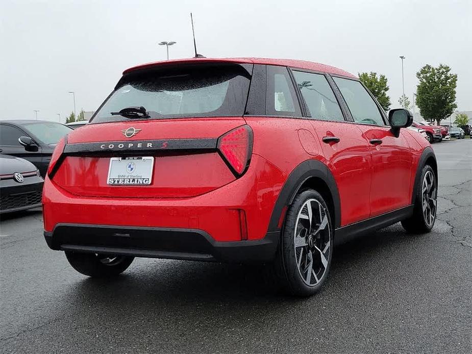 new 2025 MINI Hardtop car, priced at $37,595