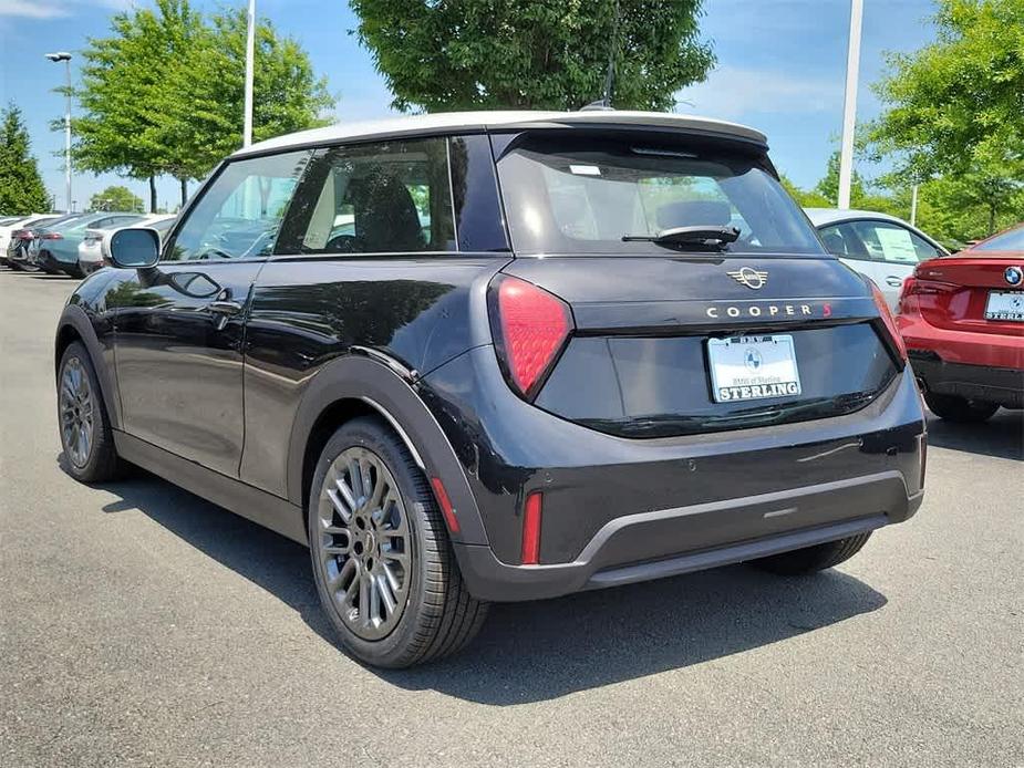 new 2025 MINI Hardtop car, priced at $37,295