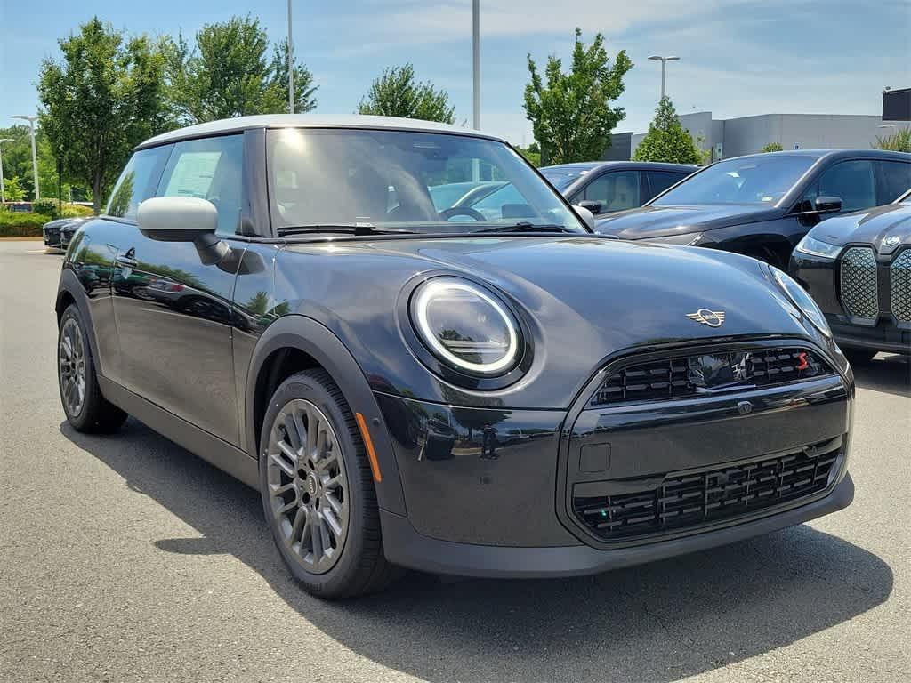 new 2025 MINI Hardtop car, priced at $37,295