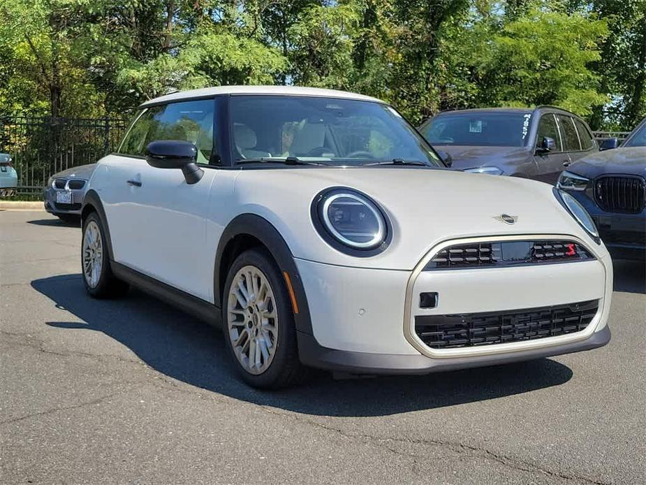 new 2025 MINI Hardtop car, priced at $35,595