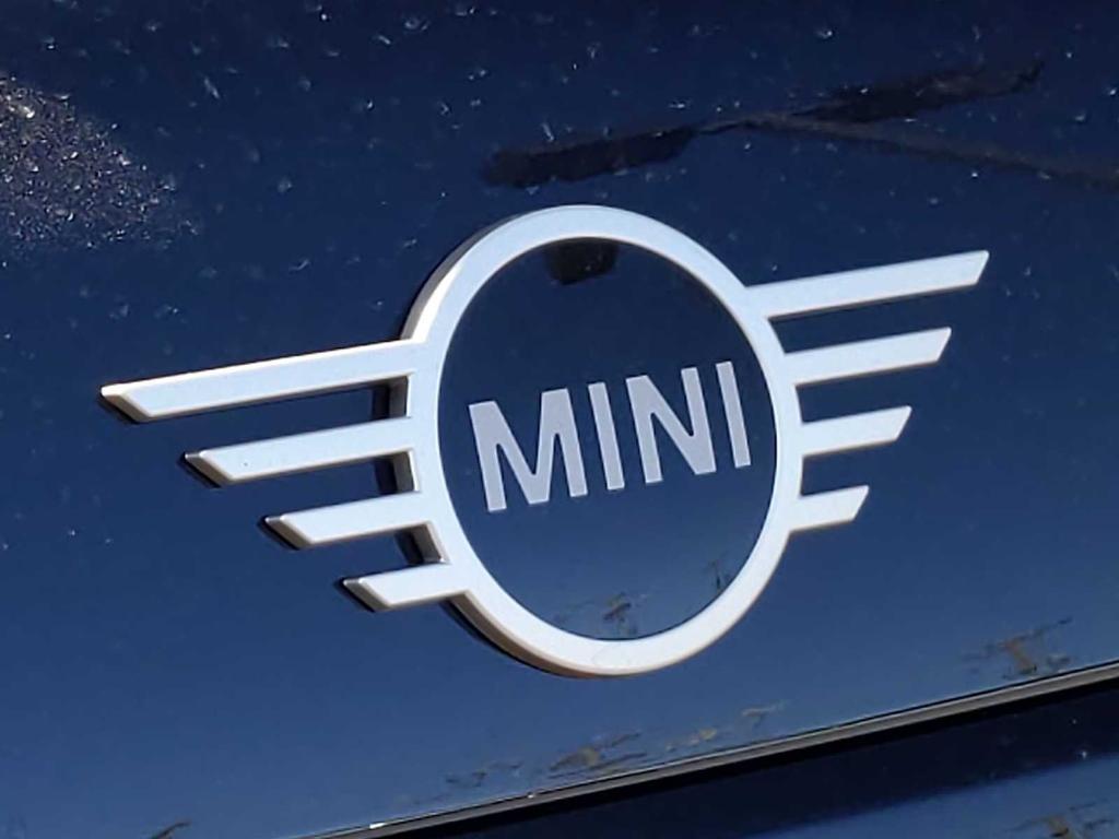 new 2025 MINI Hardtop car, priced at $38,960