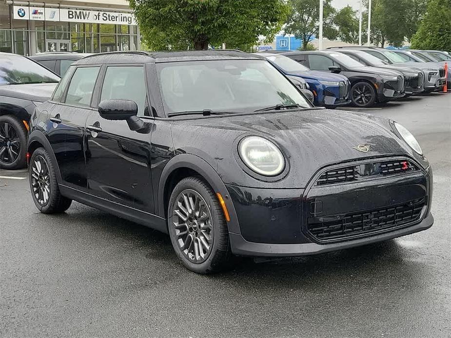 new 2025 MINI Hardtop car, priced at $36,895