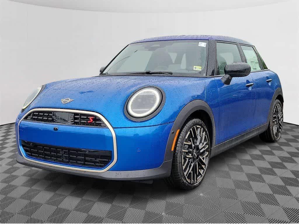 new 2025 MINI Hardtop car, priced at $39,880