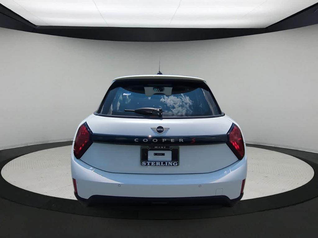 new 2025 MINI Hardtop car, priced at $35,025