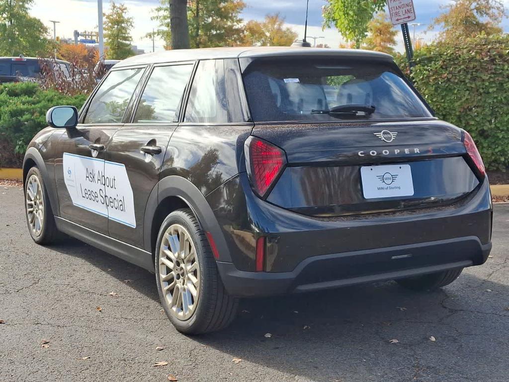 new 2025 MINI Hardtop car, priced at $36,595