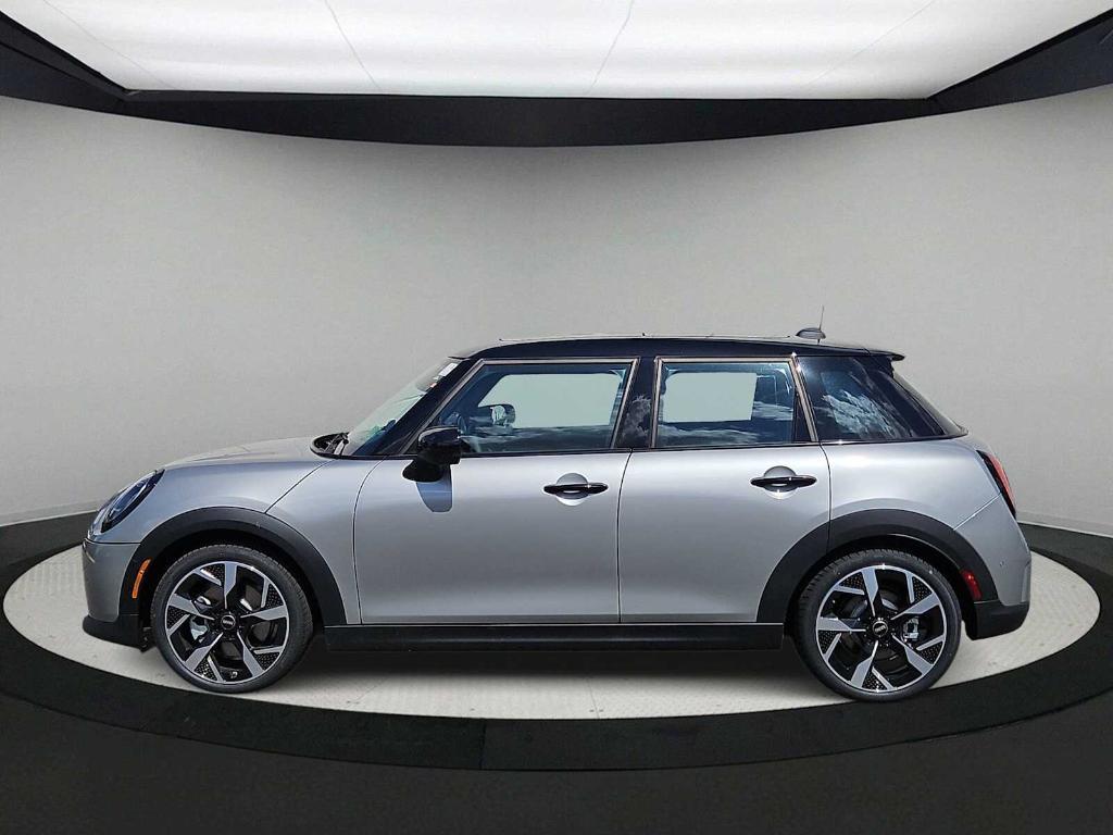 new 2025 MINI Hardtop car, priced at $35,980