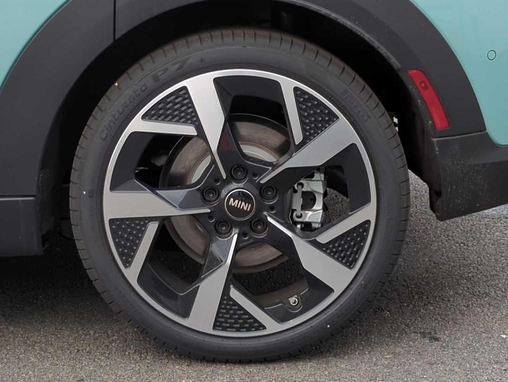 new 2025 MINI Hardtop car, priced at $37,445