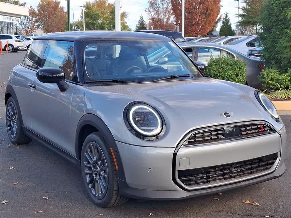 new 2025 MINI Hardtop car, priced at $35,595