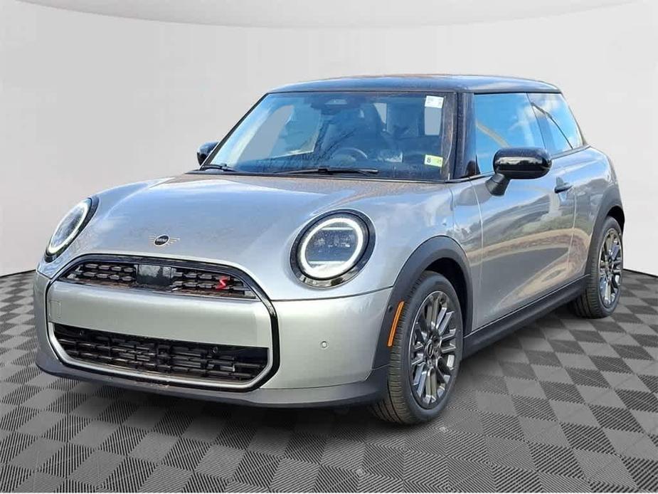 new 2025 MINI Hardtop car, priced at $35,595