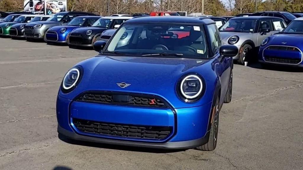new 2025 MINI Hardtop car, priced at $36,230