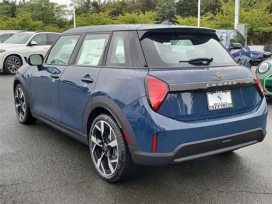 new 2025 MINI Hardtop car, priced at $39,430