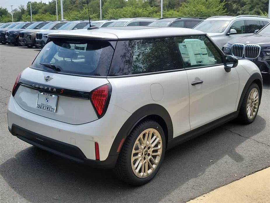 new 2025 MINI Hardtop car, priced at $35,595