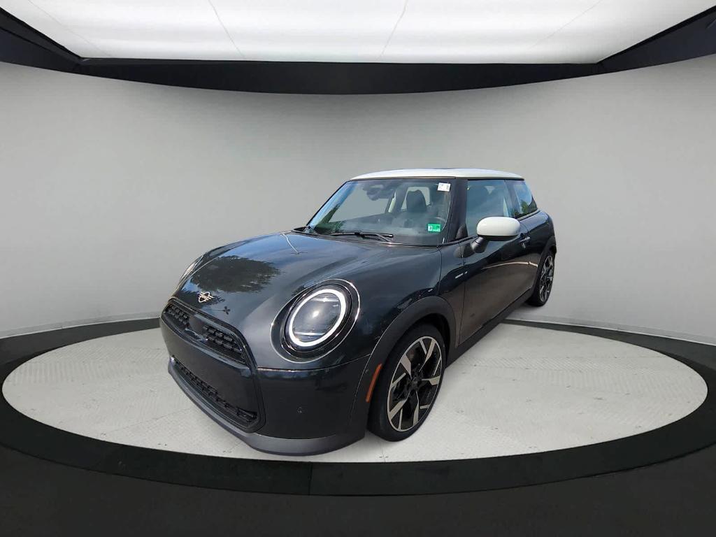 new 2025 MINI Hardtop car, priced at $33,425