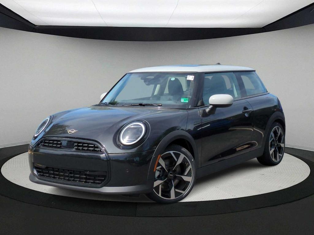 new 2025 MINI Hardtop car, priced at $33,425