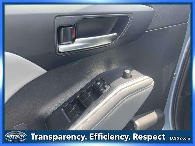 used 2023 Toyota Highlander car, priced at $37,390