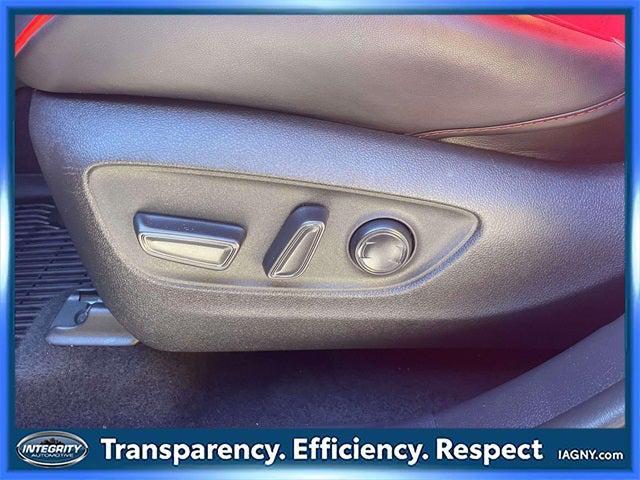 used 2022 Toyota Highlander car, priced at $36,490