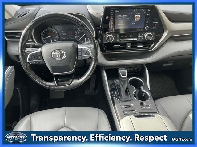 used 2021 Toyota Highlander car, priced at $31,990