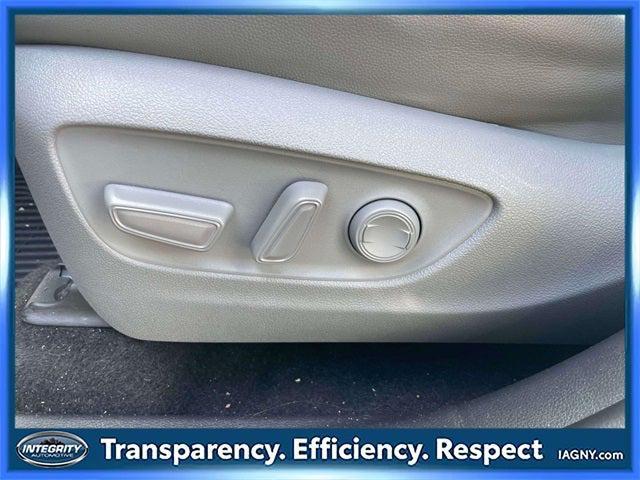 used 2023 Toyota Highlander car, priced at $37,490