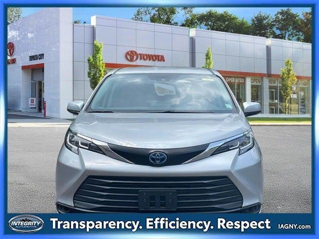 used 2022 Toyota Sienna car, priced at $34,990