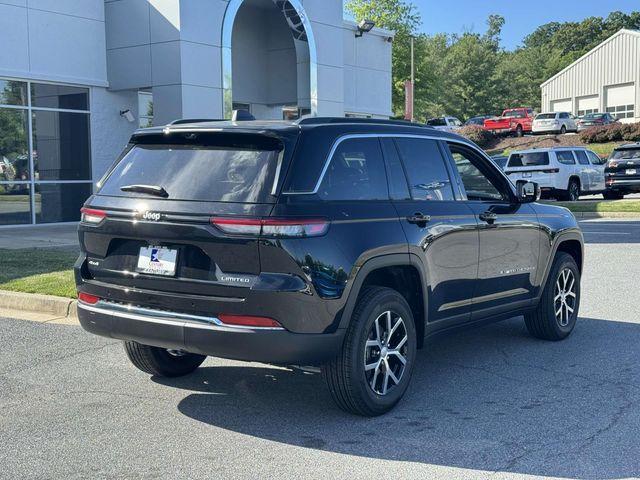 new 2024 Jeep Grand Cherokee car, priced at $40,000