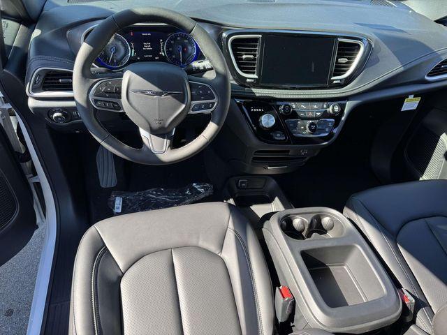new 2026 Chrysler Pacifica car, priced at $37,000