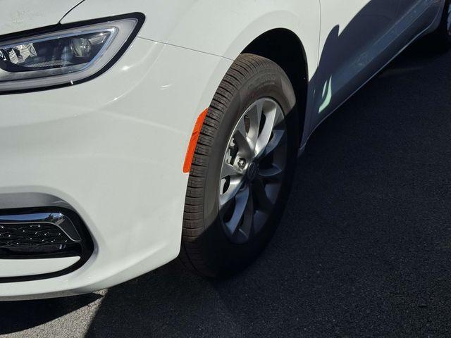 new 2026 Chrysler Pacifica car, priced at $37,000