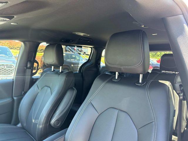 new 2026 Chrysler Pacifica car, priced at $35,000