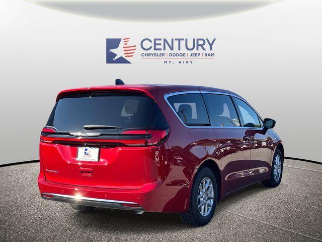 new 2026 Chrysler Pacifica car, priced at $35,000
