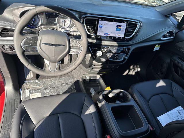 new 2026 Chrysler Pacifica car, priced at $35,000