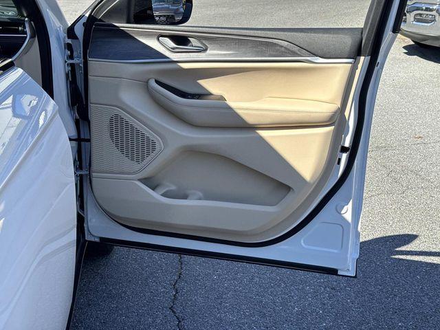 used 2023 Jeep Grand Cherokee car, priced at $32,277