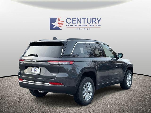 new 2025 Jeep Grand Cherokee car, priced at $35,000