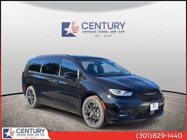new 2026 Chrysler Pacifica car, priced at $48,400