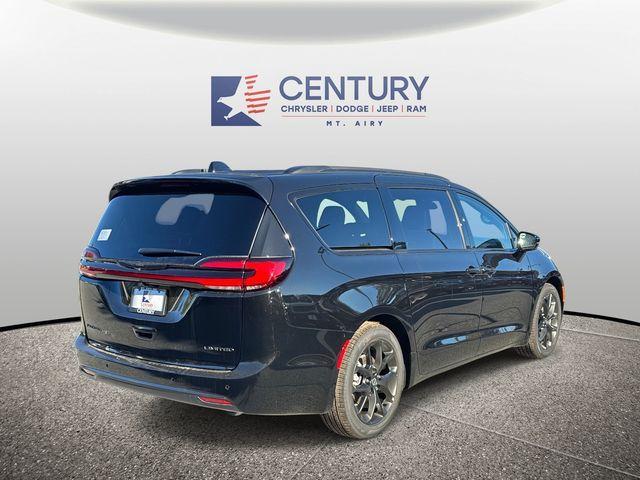 new 2026 Chrysler Pacifica car, priced at $40,500