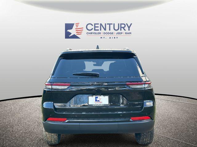new 2025 Jeep Grand Cherokee car, priced at $36,965