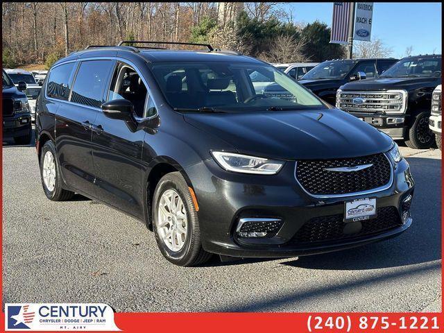 used 2022 Chrysler Pacifica car, priced at $22,000