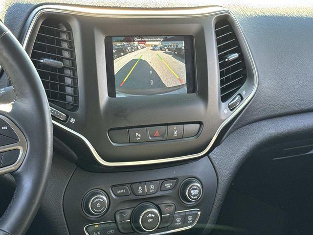 used 2021 Jeep Cherokee car, priced at $16,644