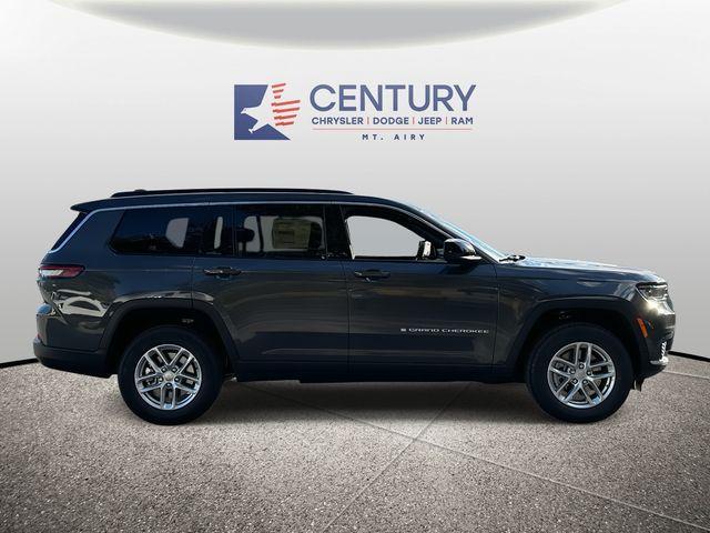new 2025 Jeep Grand Cherokee L car, priced at $35,000